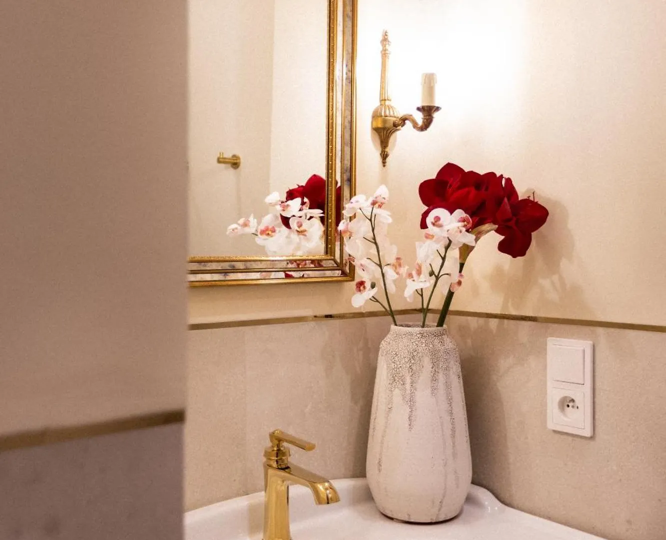 Le Jardin - Classy, Elegant Apartments In The City Center Krakow Poland