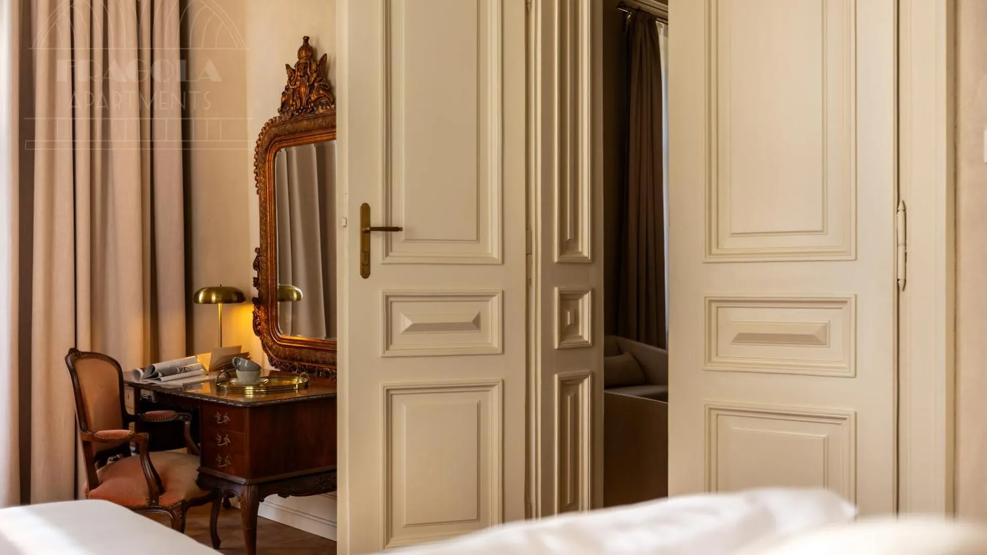 Le Jardin - Classy, Elegant Apartments In The City Center Krakow