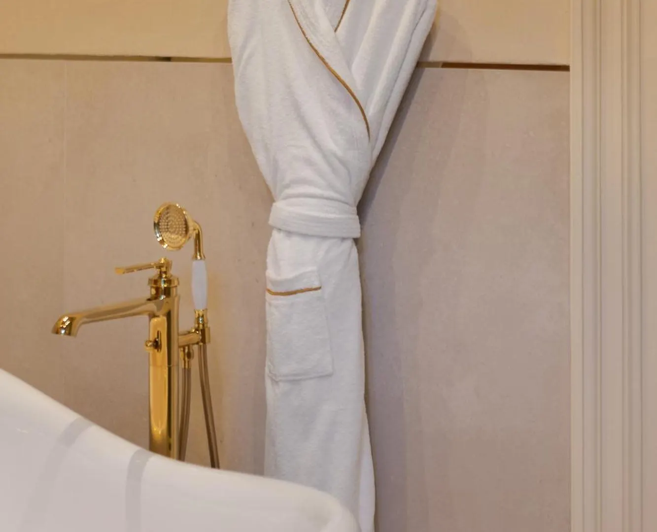 Le Jardin - Classy, Elegant Apartments In The City Center Krakow 0*,  Poland